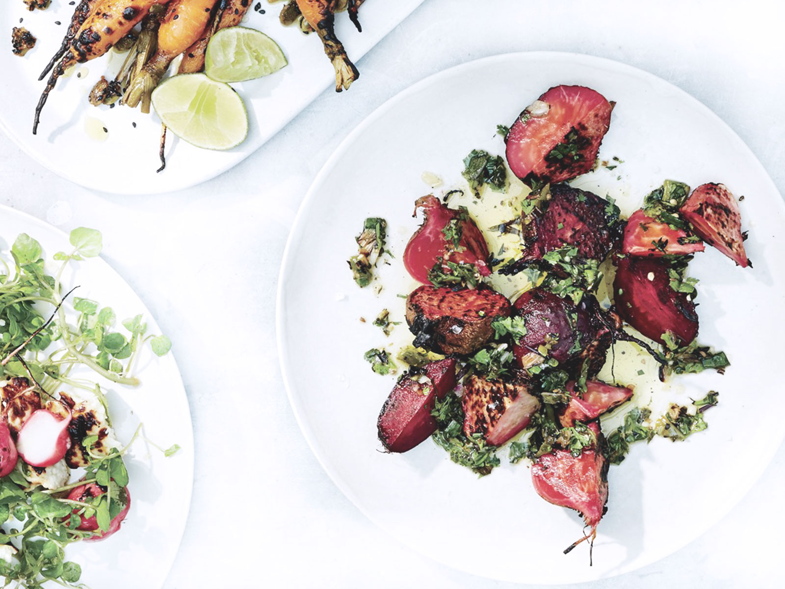 Grilled seasonal vegetables and garlic bread